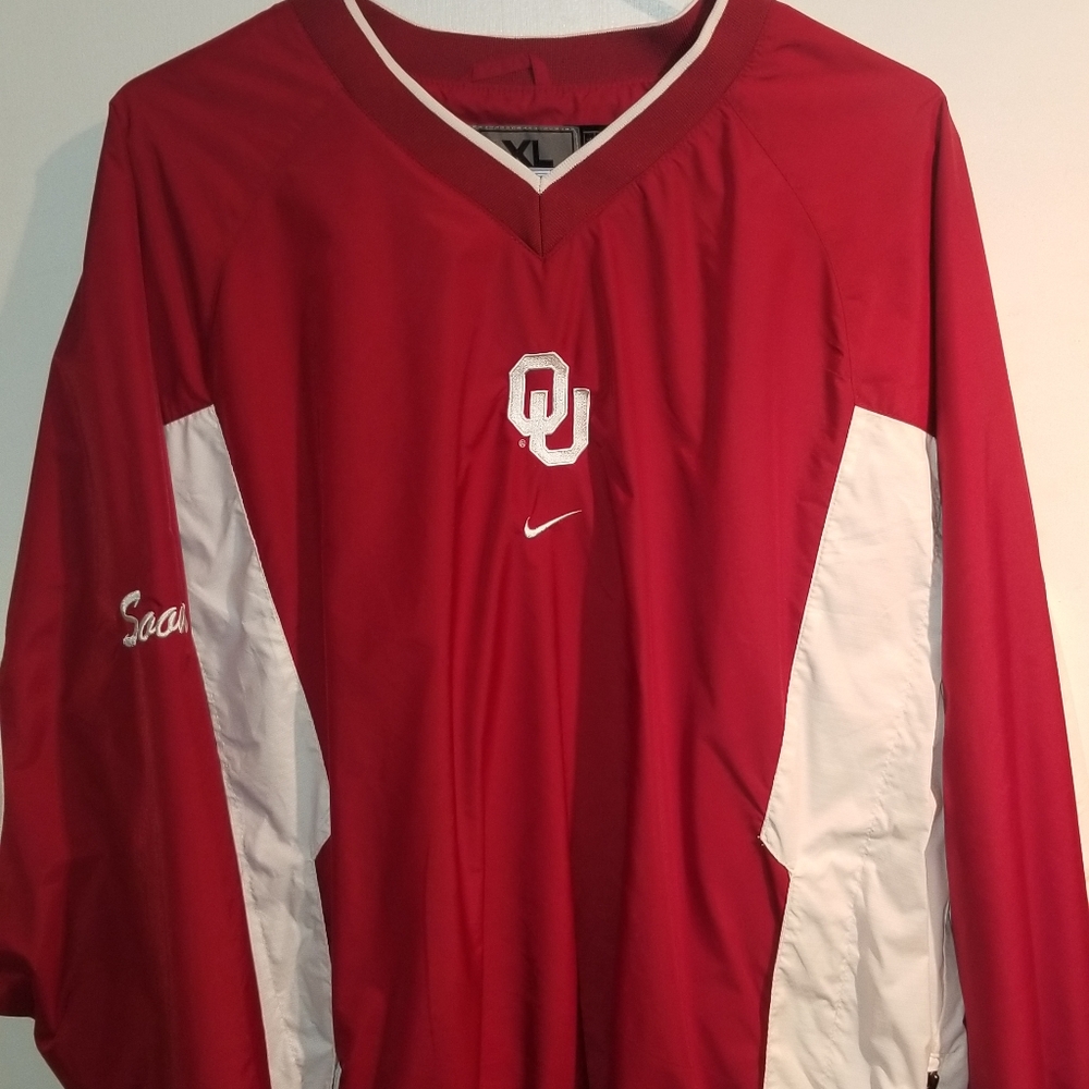 MEN'S AUTHENTIC" OKLAHOMA SOONERS PULL-OVER JACKET WITH SIDE ZIP SZ.XL
